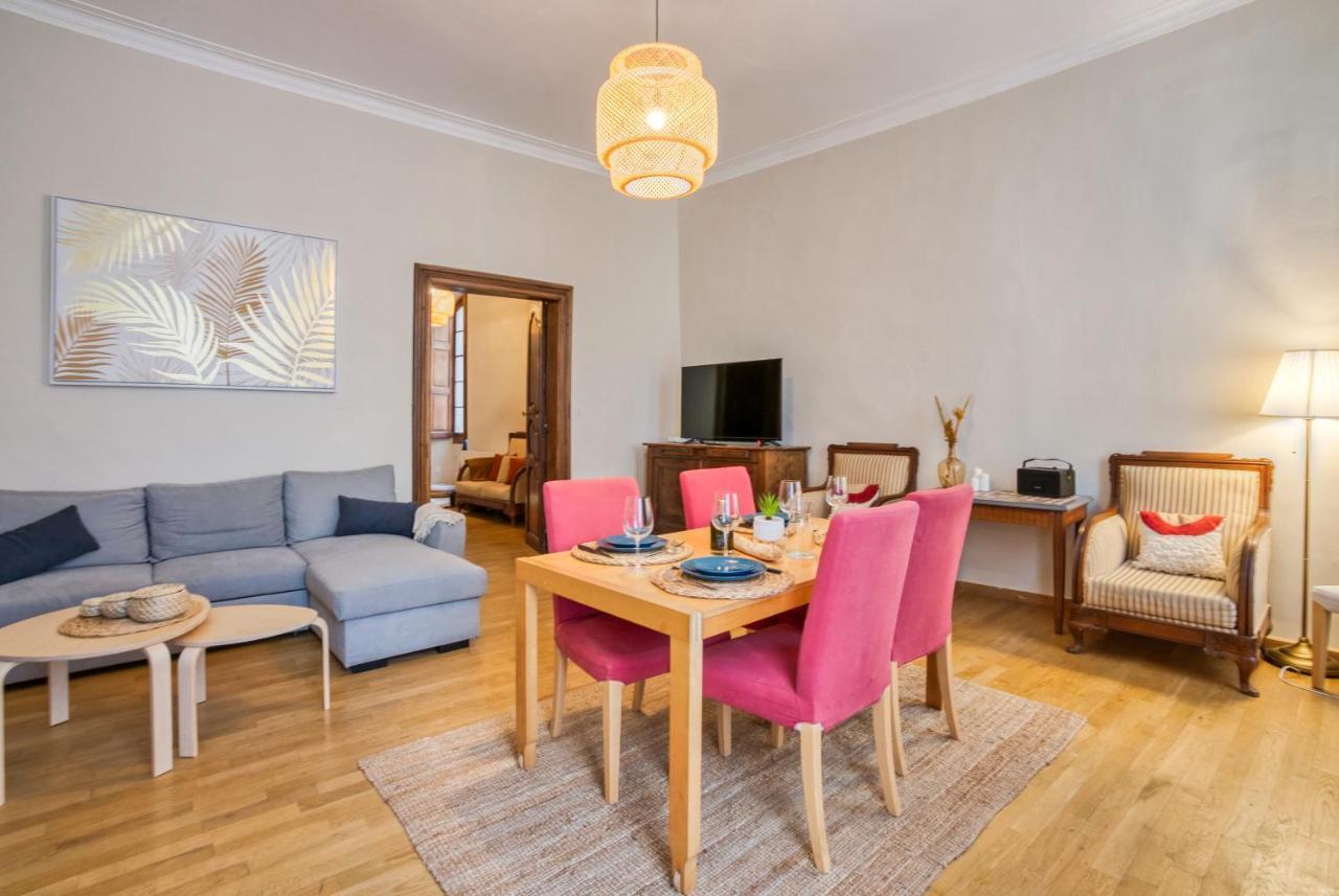 Superbe Appartement 95M2 Proche Arenes- Parking Offert نيم المظهر الخارجي الصورة