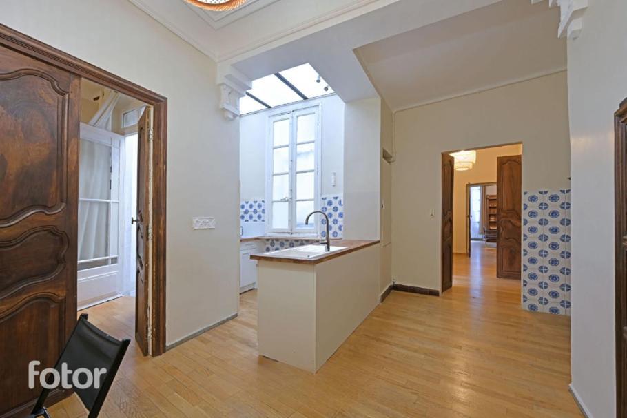 Superbe Appartement 95M2 Proche Arenes- Parking Offert نيم المظهر الخارجي الصورة